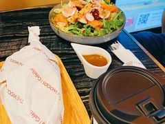 虾仁金枪鱼三明治-THE WOODS 简餐 (国贸商城店)