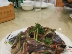 -鹤乡东北菜(崮山路店)