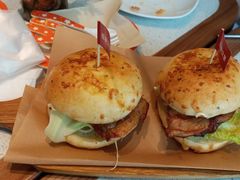 -必胜客(联投东方店)