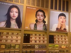 -moody彩瞳(环宇城店)