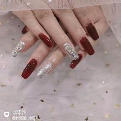 -Pink You美甲洗眉纹绣定制中心