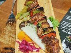 -米德维奇俄式西餐厅(西六道街店)