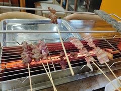 -哈尔滨小酒馆·鲜肉现穿自助烧烤(康新花园店)