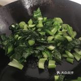 午餐首选好吃美味的青菜面疙瘩