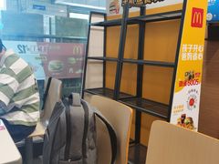 -麦当劳(轻轨曹杨路店)