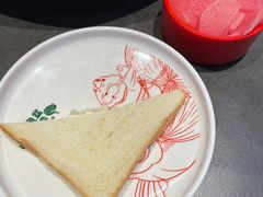 -金鱼盆32年水煮鱼·18秒辣椒炒肉(京西大悦城店)
