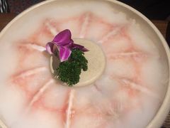 -老牌坊云南鱼豆花火锅(嵩山店)