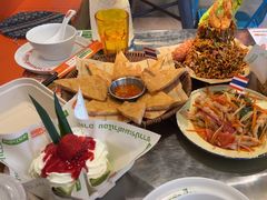 -小小集渔·泰式大排档(太古里香槟店)
