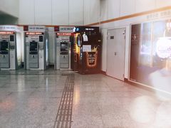 -常熟路(地铁站)