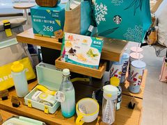 零售区-星巴克臻选(上海淮海百盛购物中心店)