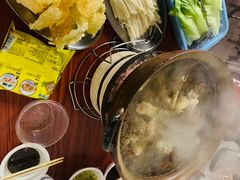-威邵鸡煲(西华路总店)