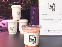 红丝绒拿铁-JPG coffee(广州体育西店)