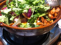 -胡须佬鸡煲四季火锅(海雅缤纷城店)