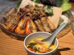 -大头虾越式风味餐厅(光明广场店)