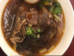 -尊品原汁牛肉面