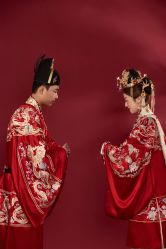 -MAO亲爱的猫婚纱摄影工作室