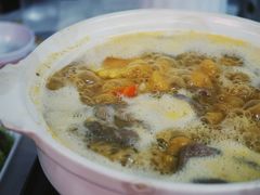 金汤花胶鸡煲-風林火山烤室·涮肉