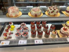 -花花卷卷·鲜食蛋糕(静安久光百货店)
