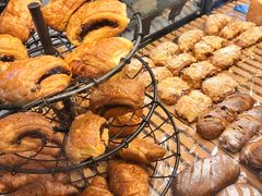 -Dough&Joe团憩(瑞虹天地月亮湾店)