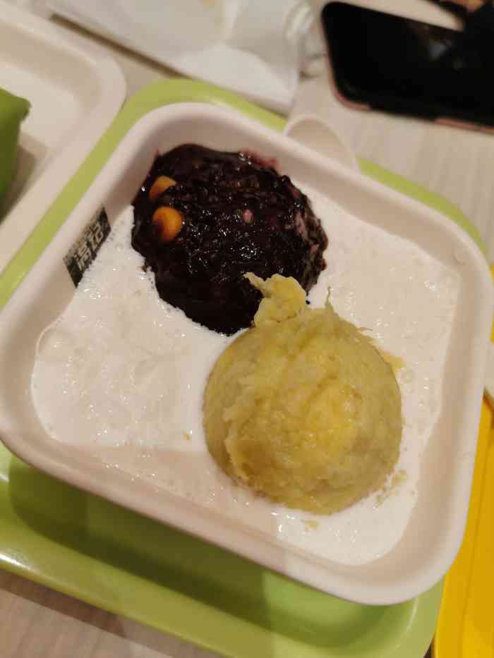 满记甜品(圆融店)-"表现力不好也不差 无功无过 平平小椰子.