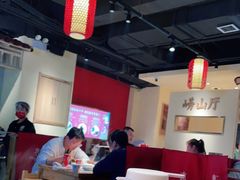 大堂-东镇老火锅(长春路首店)