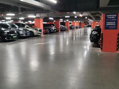 -中山公园-龙之梦停车场