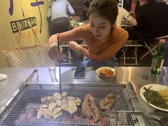 -马路牙子地桌烤肉(工体店)