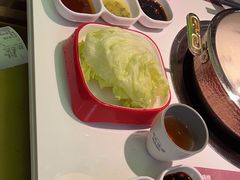 -洪氏嗨捞·广东猪肚鸡·椰子鸡火锅(西咸万象城店)