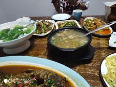 -阿鹏故事云南野生菌火锅(人民路店)