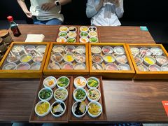 -良米山·云南野生菌过桥米线(上海首店)