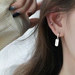 -AI艾耳·专业手工耳洞·穿孔美学馆