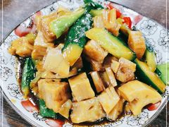 -内蒙焖面大盆骨餐馆(山大路店)