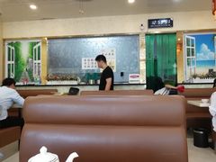 大堂-伊鼎牛肉面(潍坊路店)