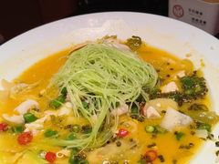 -山城外·非遗酸菜鱼(盛龙广场店)