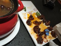 -万重锦·人文川菜馆(骡马市店)