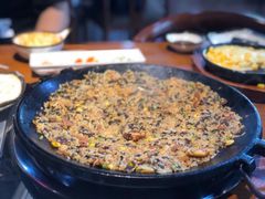 铁板炒饭-红辣椒八爪鱼特色韩国料理