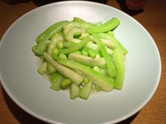 -蜜桃餐厅·伴山(海岸城店)