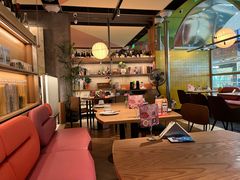 -芭莉与彩虹西餐厅(成都合生汇店)