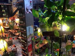 -临界音乐酒馆·小龙虾·江湖菜(华熙LIVE·鱼洞店)
