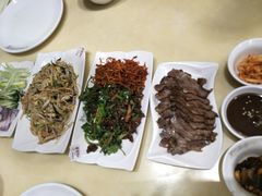 炒自家蒜苗笨豆芽-老昌春饼(迅驰广场店)
