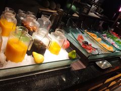 -领鲜活海鲜榴莲自助火锅(东门店)