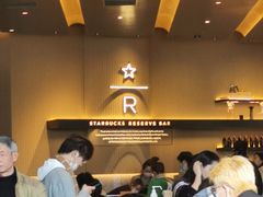 -星巴克臻选(上海合生汇1F店)