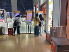 -麦当劳(合肥南站候车层)