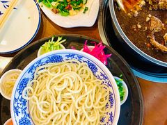 -亿诣蝎府炸酱面羊蝎子火锅(酷车小镇店)