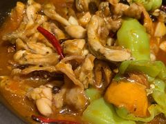 酱爆牛肝菌牛蛙-云海肴·汽锅鸡·云南菜(美罗城店)