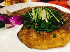 -香巴拉云南餐厅(华莱坞店)