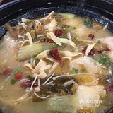 小吃种类繁多，价格不贵，分量很足，味道超级正宗
