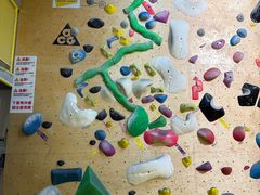 -问山MountQuest攀岩馆