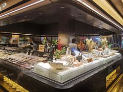 -钱小奴海鲜自助黑金店(杭州滨江龙湖店)