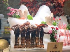 -雍容荟活帝王蟹活龙虾自助(苏宁旗舰店)